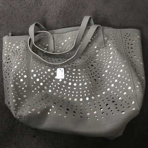 Large, zipper beach bag or workout bag